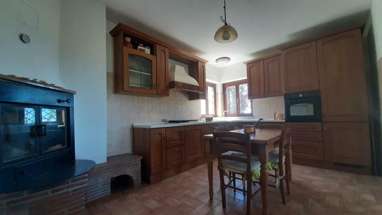 Villa Pacchini Poggio Mirteto Exteriör bild